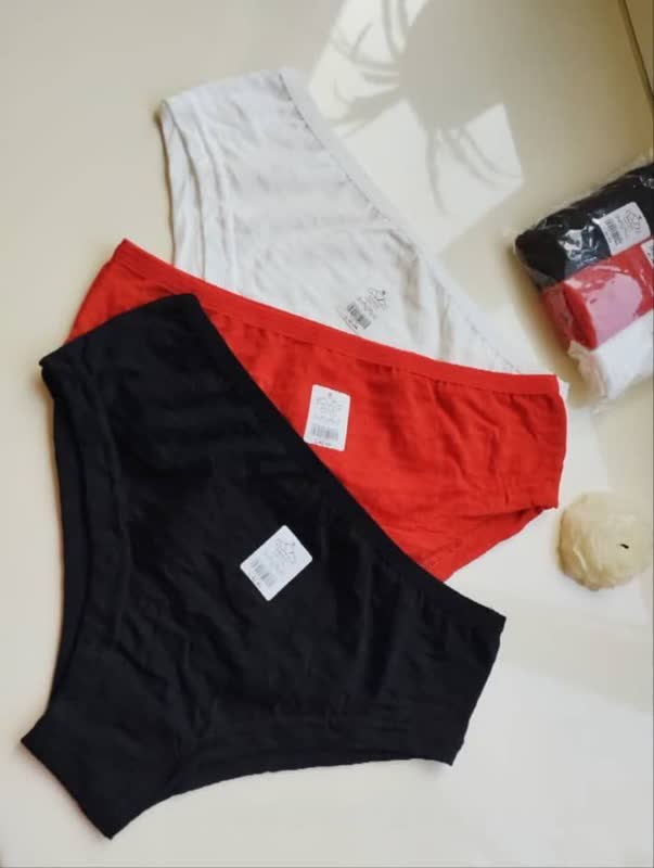 شورت زنانه مدل جنیفری